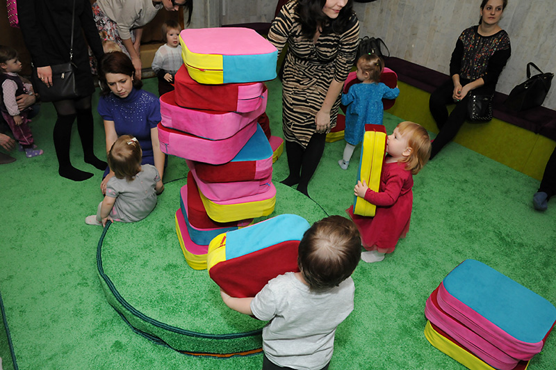 Куда сходить с ребенком в Новосибирске: театр для самых маленьких. Спектакли Новосибирского областного театра кукол для детей от 1 года, отзывы мам.