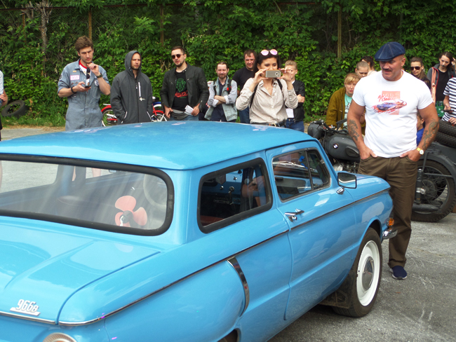 ������ ��������� ������-��������� � ������������� �������������. �����-������� � ������������ - ���������� ����������� ��� �����. 